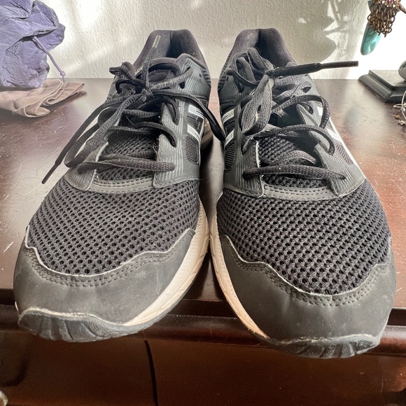 Asics Gel Contend 5 , 11.5 Black/ White - Picture 1 of 8